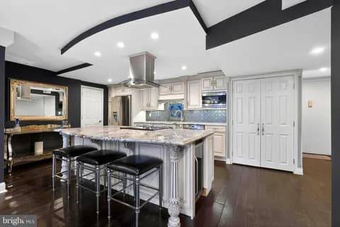 Sold at 1420 Locust Street, Unit 31I, Philadelphia, PA 19102