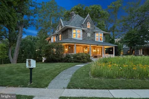 Sold at 329 Pelham Road, Philadelphia, PA 19119